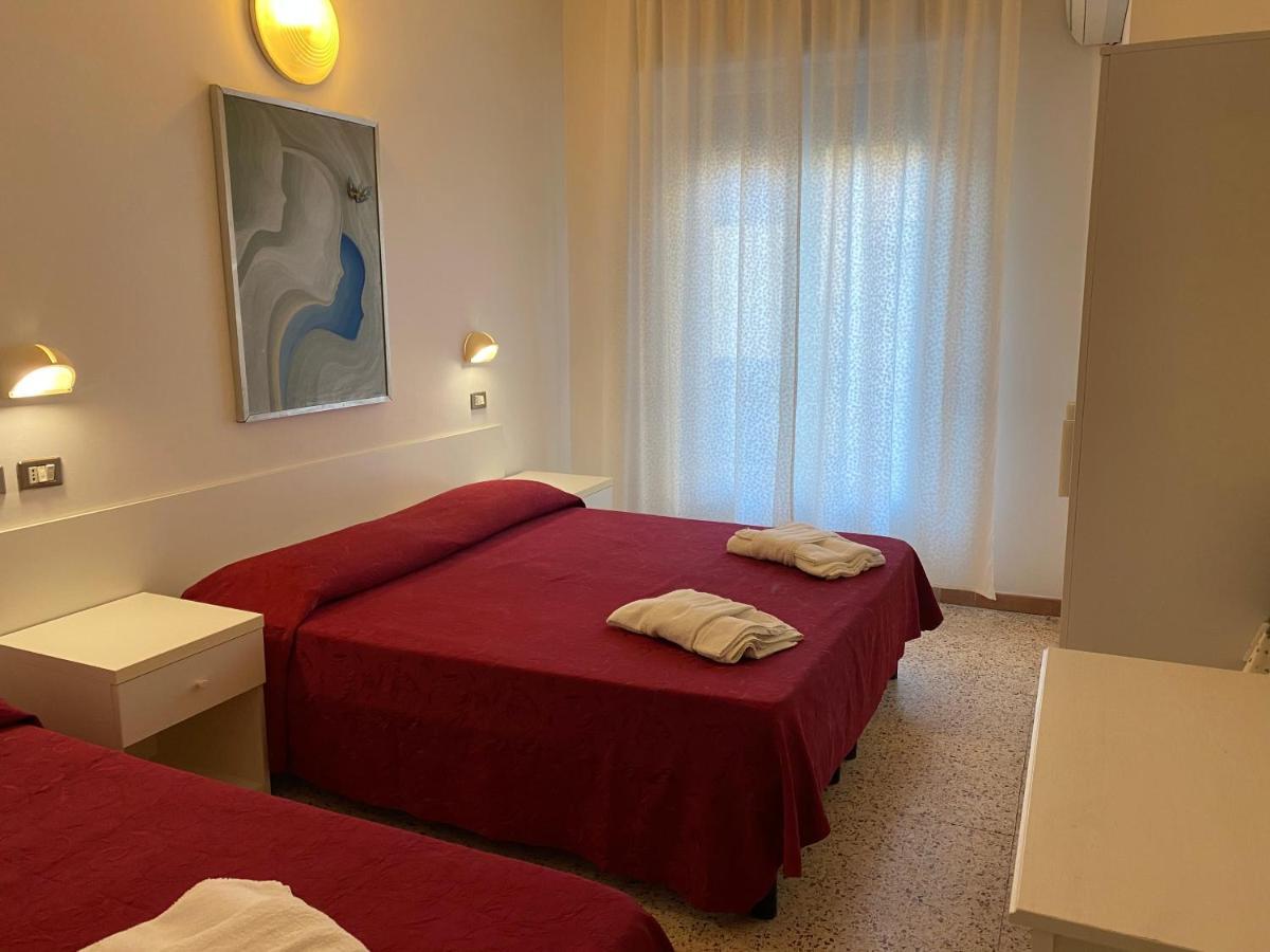 Hotel Riva Rimini Dış mekan fotoğraf