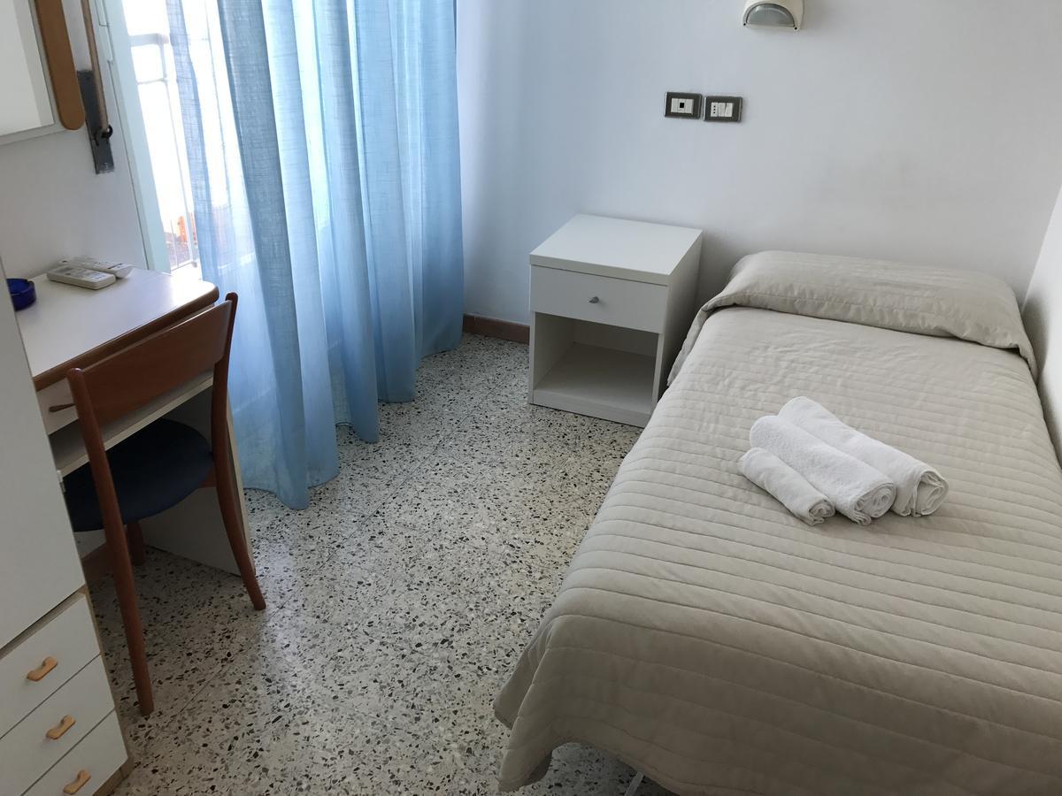 Hotel Riva Rimini Dış mekan fotoğraf