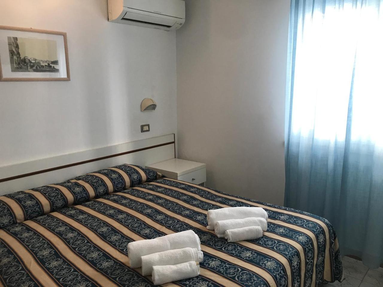 Hotel Riva Rimini Dış mekan fotoğraf