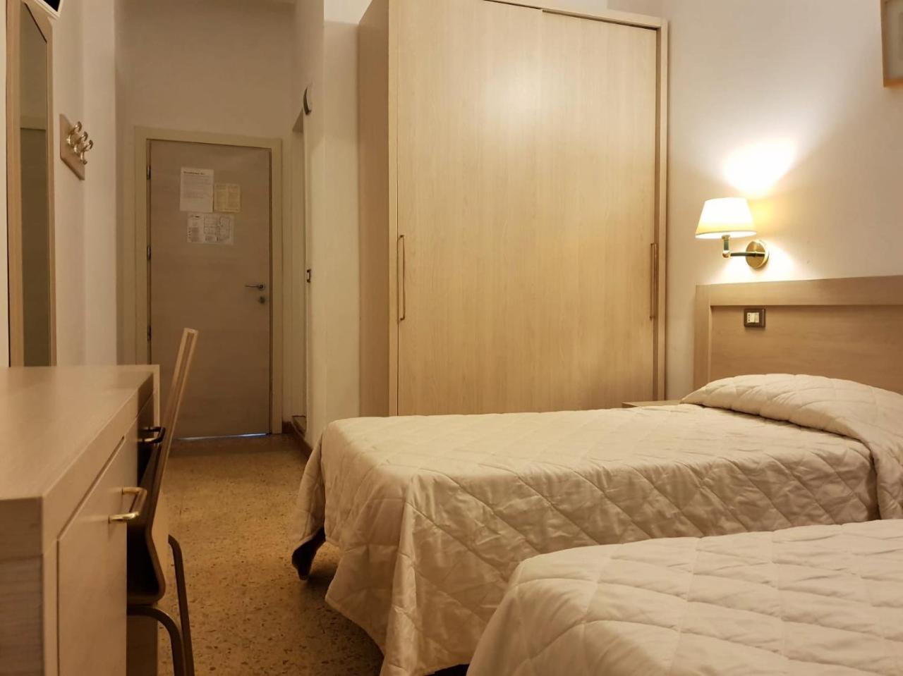 Hotel Riva Rimini Dış mekan fotoğraf