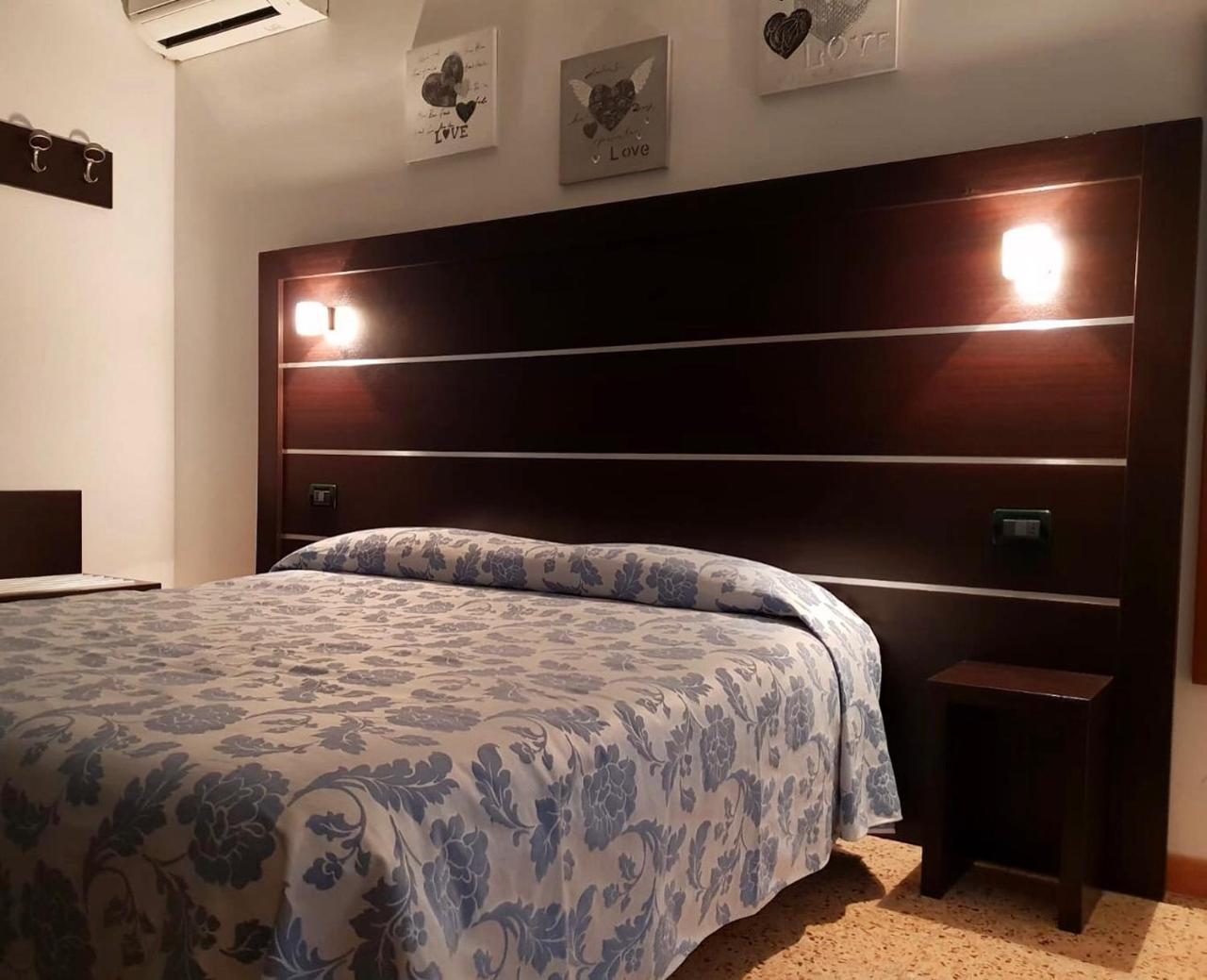 Hotel Riva Rimini Dış mekan fotoğraf