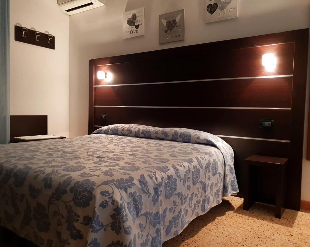 Hotel Riva Rimini Dış mekan fotoğraf